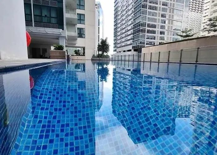 Elegant Modern 2-br Bgc Near Malls & Cafes Apartment Manila