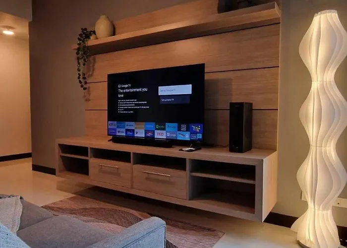 Apartment Elegant Modern 2-br Bgc Near Malls & Cafes *